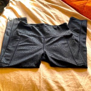 CVG subtle leopard workout capris -GUC medium
